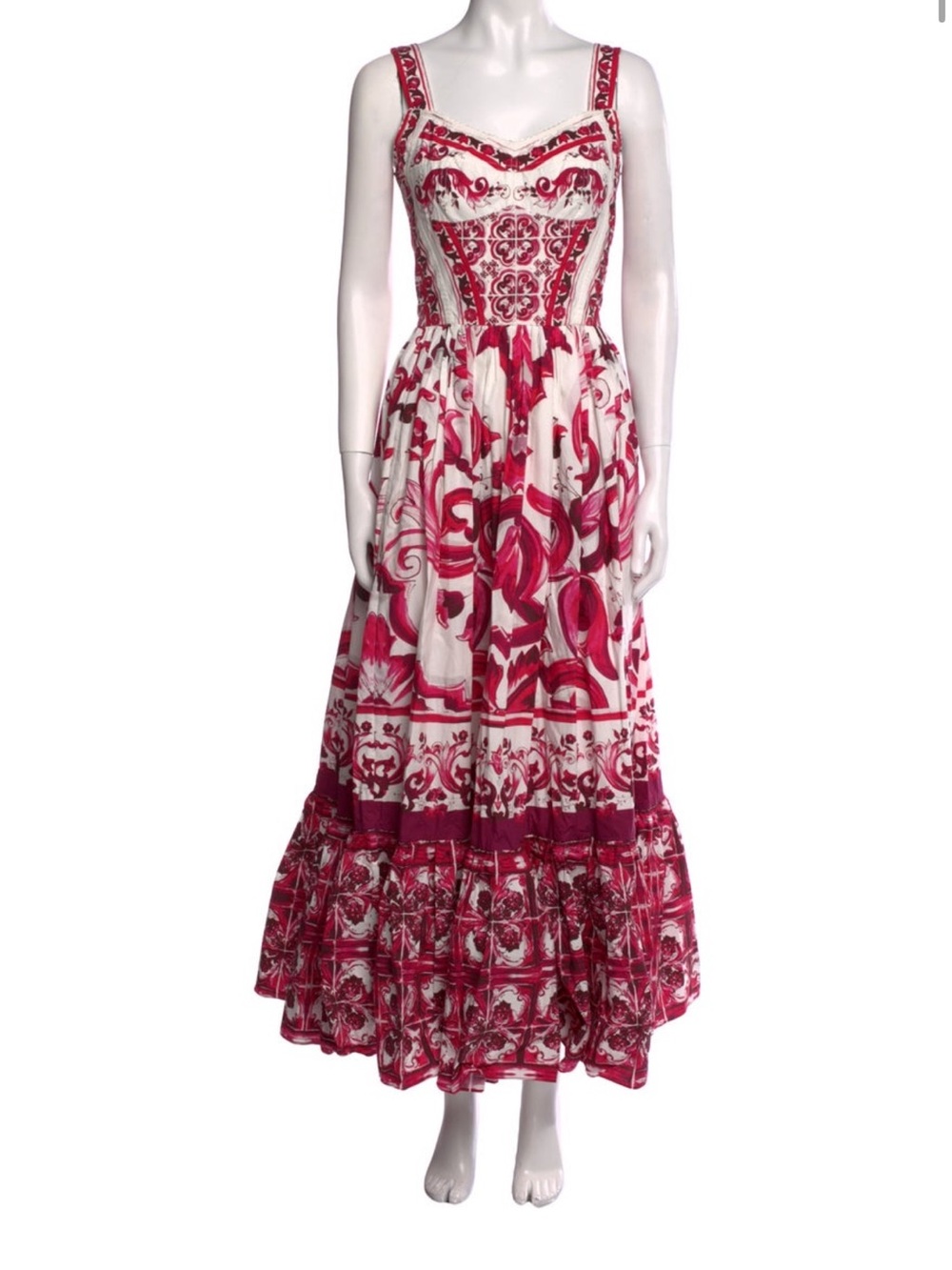 Dolce & Gabbana IT 44 (size 8 US)/ lowest-firm price due to moving